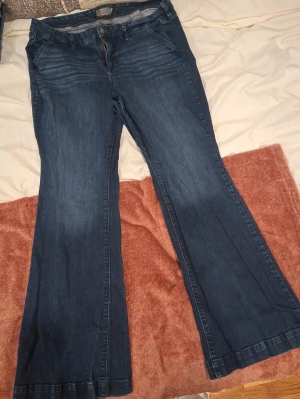 Torrid Vintage Stretch Mid Rise Flare Jeans Size 18T